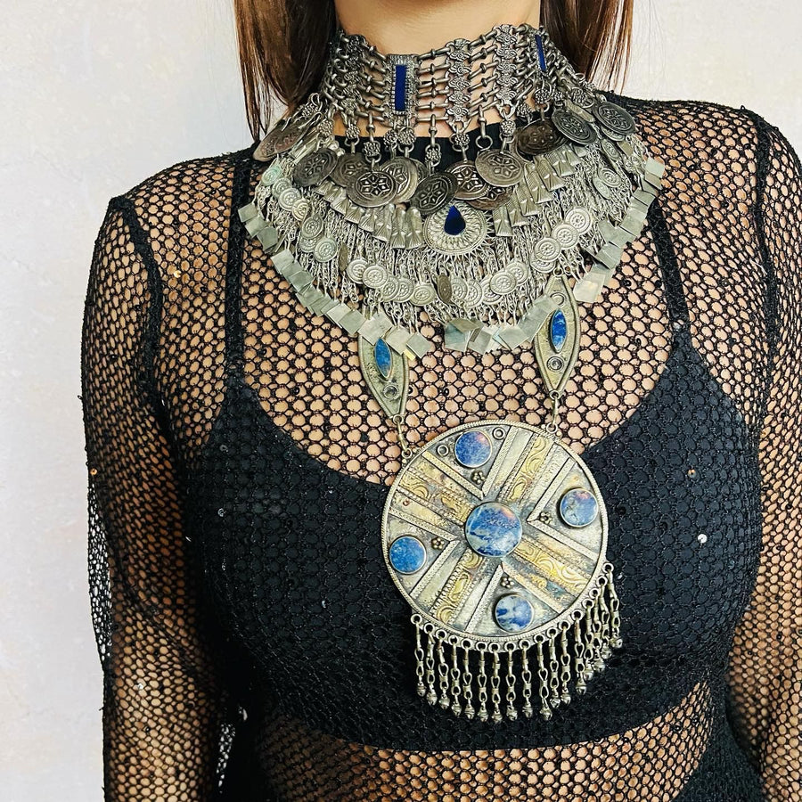 LAPIS MEDALLION