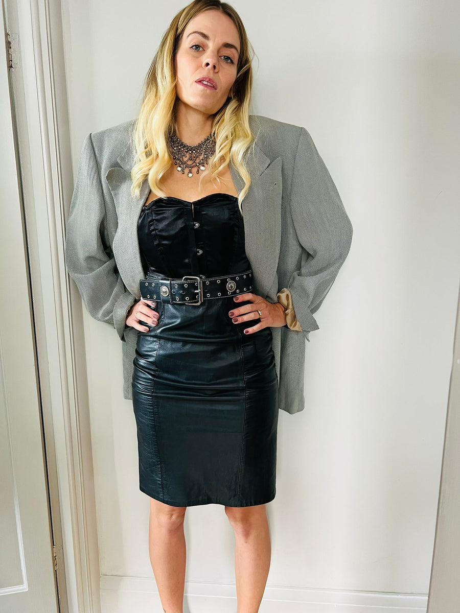LEATHER PENCIL SKIRT