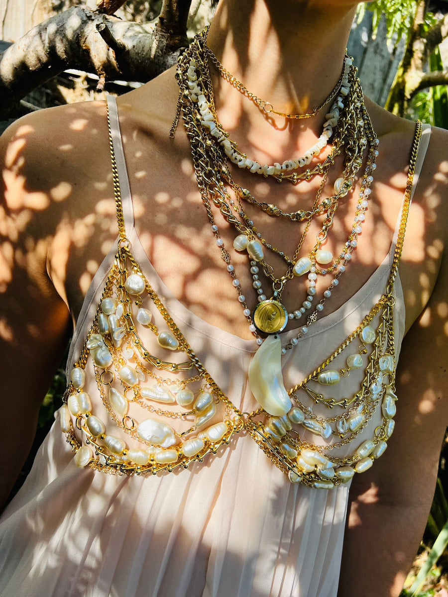 THE PEBBLE CHAIN BRA